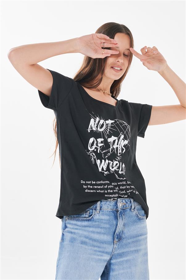 Remera Not Of This World