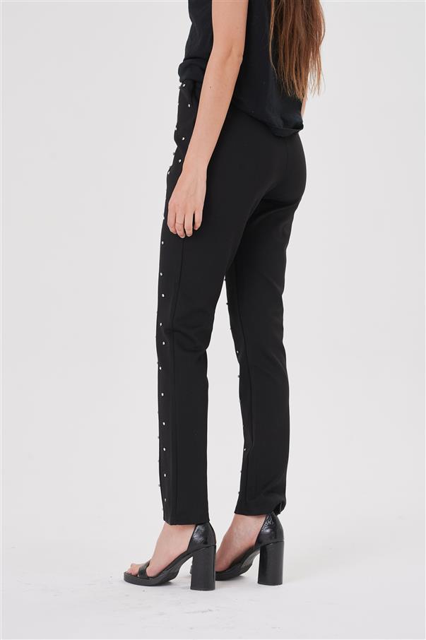 Calza Pantalon Aries Black con Tachas Color Plata GU4022