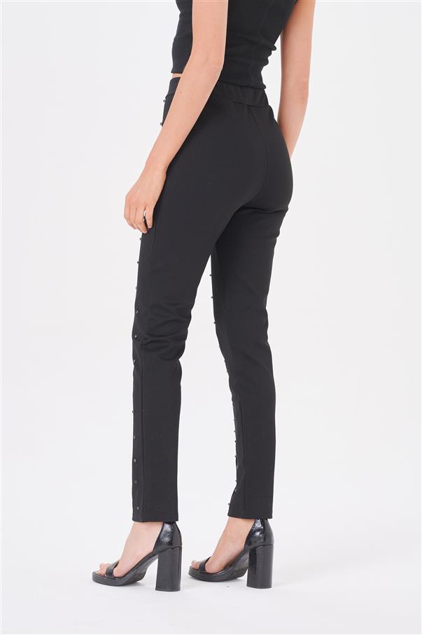 Calza Pantalon Aries Black con Tachas Color Negras GU4022