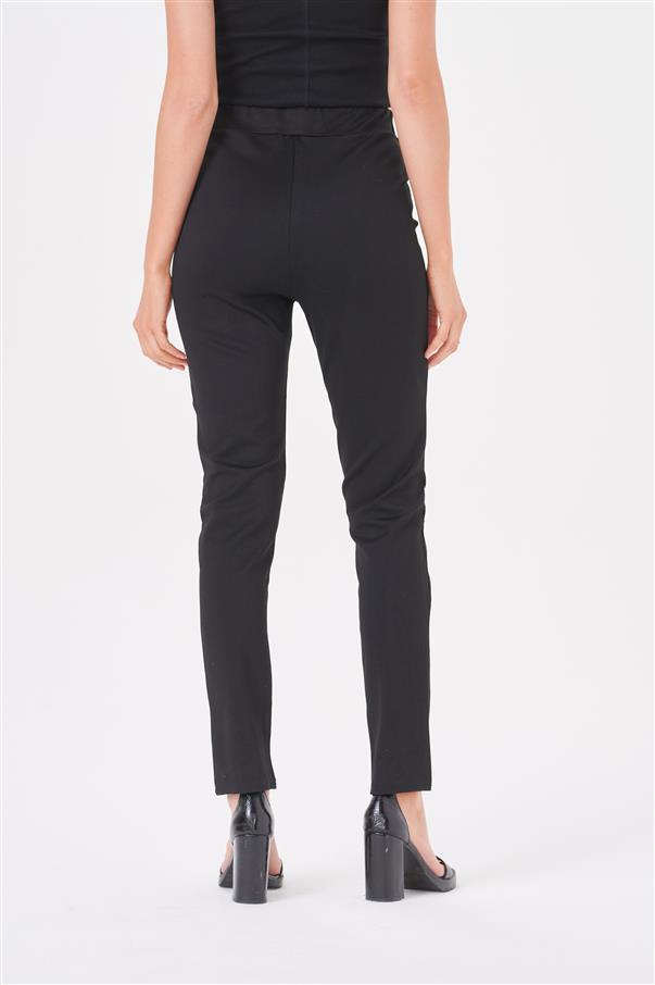 Calza Pantalon Aries Black con Tachas Color Negras GU4022