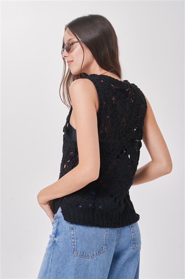 Musculosa Lace Crochet Black GUCH5052