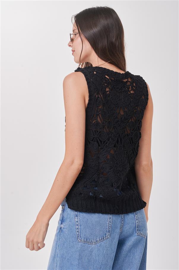 Musculosa Lace Crochet Black GUCH5052