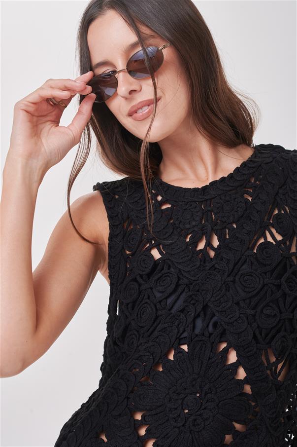 Musculosa Lace Crochet Black GUCH5052