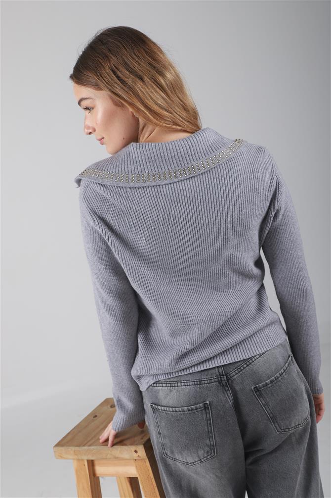 Sweater Bonjour Tipo Chomba C/ Tachas en Cuello GUL652