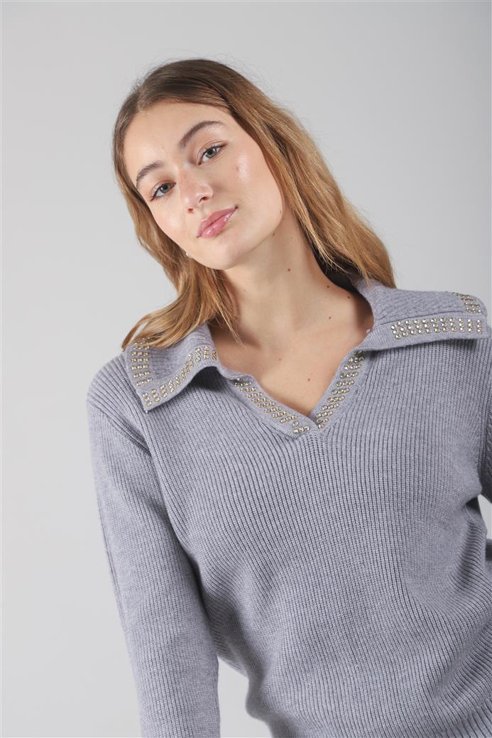 Sweater Bonjour Tipo Chomba C/ Tachas en Cuello GUL652