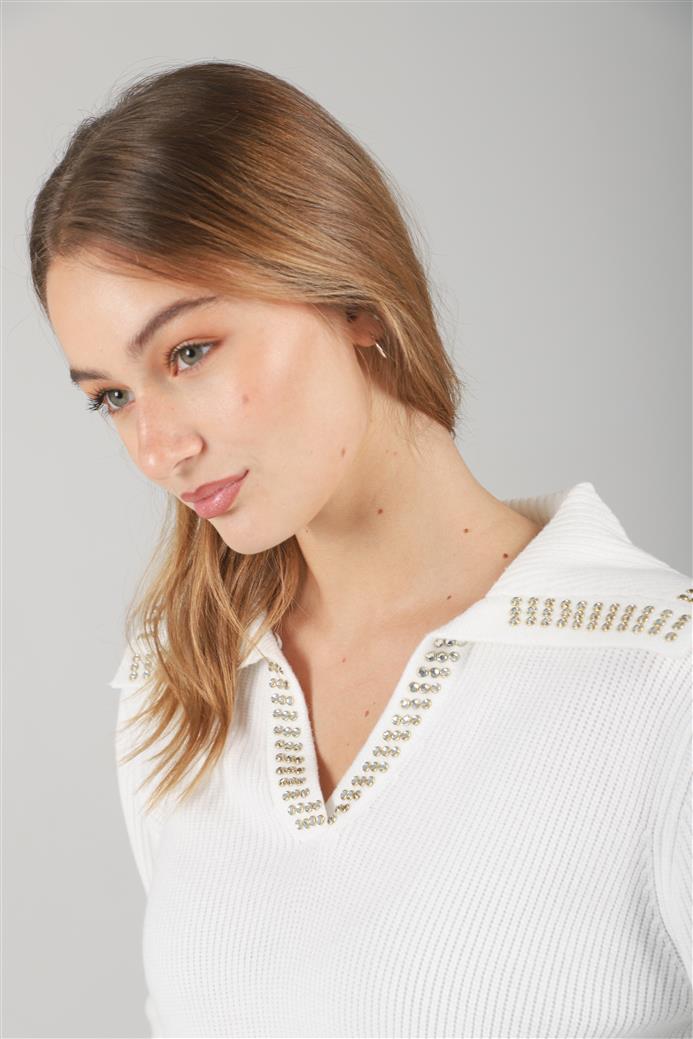 Sweater Bonjour Tipo Chomba C/ Tachas en Cuello GUL652
